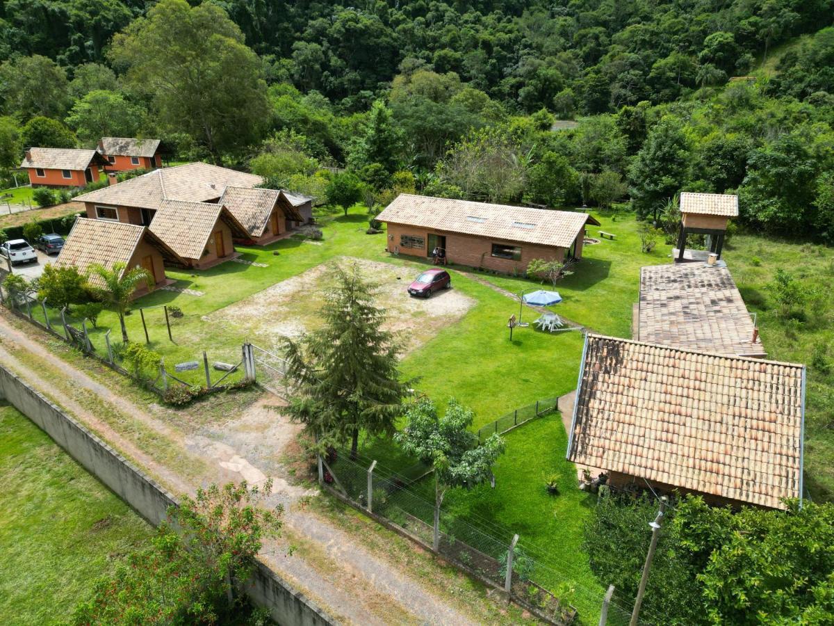 Chales Maranata São Bento do Sapucaí Exterior foto
